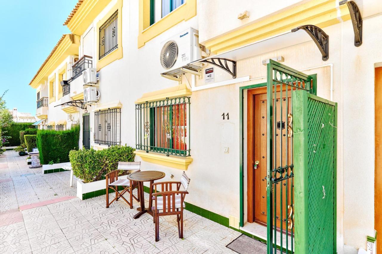 Espanhouse Sonia In La Zenia Playas De Orihuela Bagian luar foto